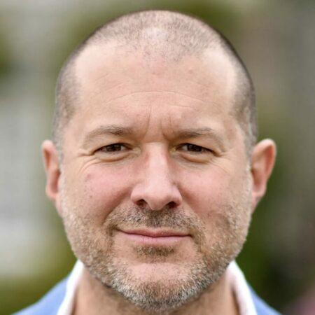 Jony Ive a Moncler: Revoluce v módě s kolekcí LoveFrom