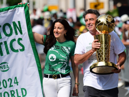 Koupí Boston Celtics Jeff Bezos nebo casinový magnát Steve Wynn?